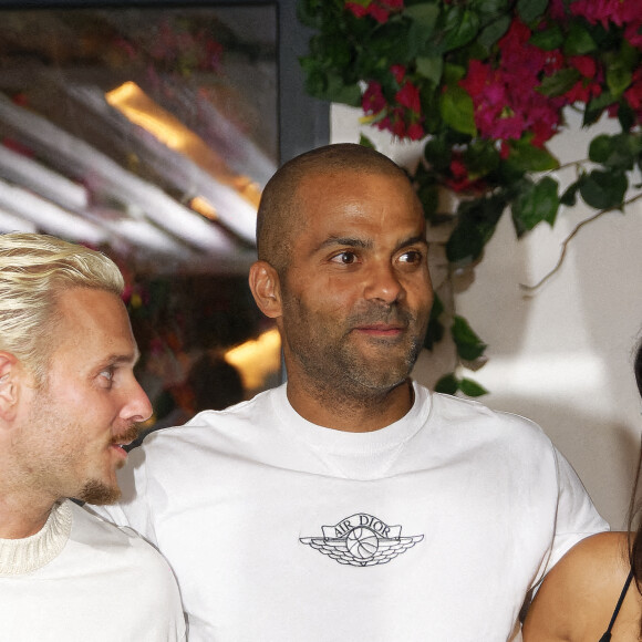 Exclusif - M. Pokora (Matt Pokora) et Tony Parker au VIP Room à Saint-Tropez, Côte d'Azur, France, le 22 août 2022. © Hippolyte Hamonet/Bestimage