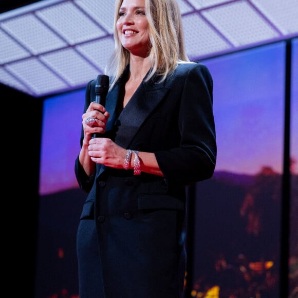 Virginie Efira, maitresse de cérémonie - Cérémonie de clôture du 75ème Festival International du Film de Cannes. Le 28 mai 2022 © Borde-Jacovides / Bestimage 