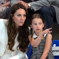 Kate Middleton : Apparition surprise avec Charlotte et Louis en classe éco, photos à l'appui