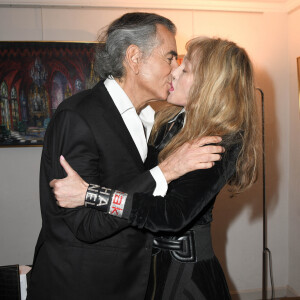 Bernard-Henri Lévy (BHL) et sa femme Arielle Dombasle - People à la générale de la pièce de Bernard-Henri Levy, "Looking For Europe" au théâtre Antoine à Paris le 21 mai 2019. © Coadic Guirec/Bestimage 