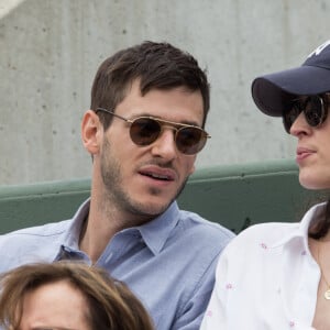 Gaspard Ulliel et sa compagne Gaëlle Pietri - Jour 11 - Les célébrités dans les tribunes des internationaux de tennis de Roland Garros à Paris. Le 7 juin 2017 © Jacovides-Moreau / Bestimage 