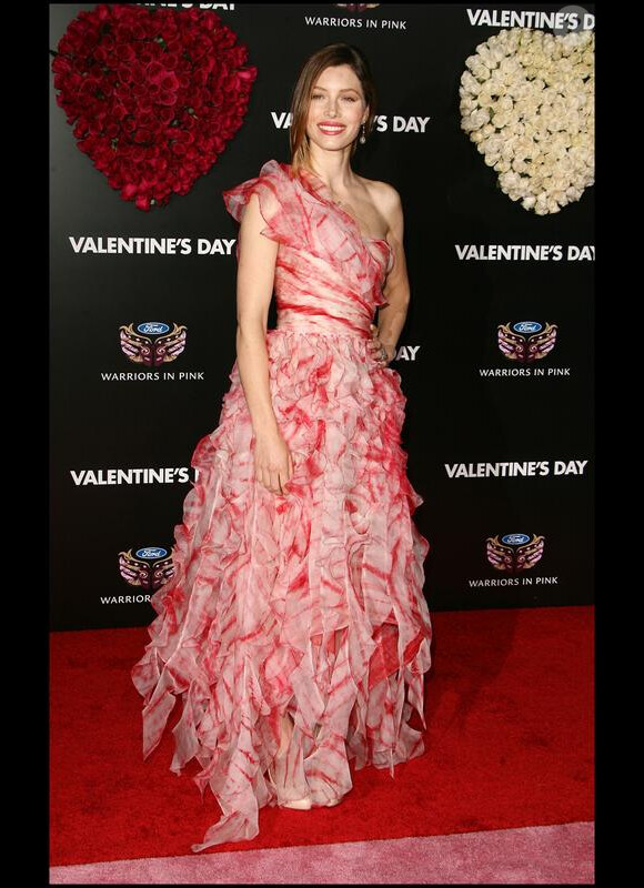 Jessica Biel à la première de Valentine's Day à Los Angeles le 8 février 2010