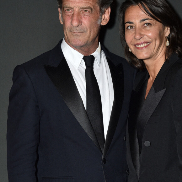 Vincent Lindon et sa compagne Cécile Duffau au Château de la Castre lors du 75e Festival International du Film de Cannes. Le 22 mai 2022. © Olivier Borde / Bestimage