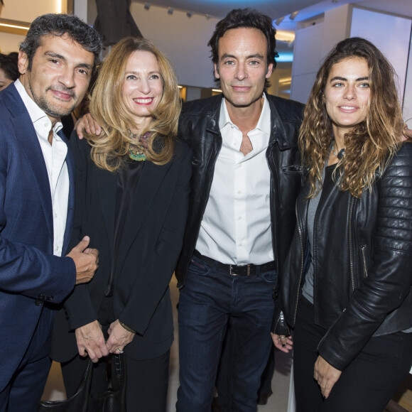 Exclusif - Giulio Guasco (CEO d'Harmont & Blaine), Emanuela Guasco, Anthony Delon et sa fille Alyson Le Borges - Inauguration de la boutique Harmont & Blaine à Paris, ce mardi 13 octobre.