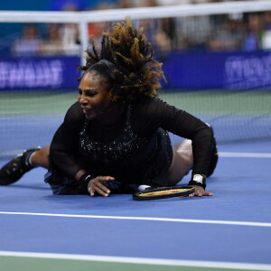 Serena Williams fait ses adieux au tennis après son élimination au troisième tour par A.Tomljanovic (7-5, 6-7 (4/7), 6-1)à l'US Open sur le court Arthur-Ashe à New York City, New York, Etats-Unis, le 2 septembre 2022. © Antoine Couvercelle/Panoramic/Bestimage 