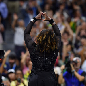 Serena Williams fait ses adieux au tennis après son élimination au troisième tour par A.Tomljanovic (7-5, 6-7 (4/7), 6-1)à l'US Open sur le court Arthur-Ashe à New York City, New York, Etats-Unis, le 2 septembre 2022. © Antoine Couvercelle/Panoramic/Bestimage 