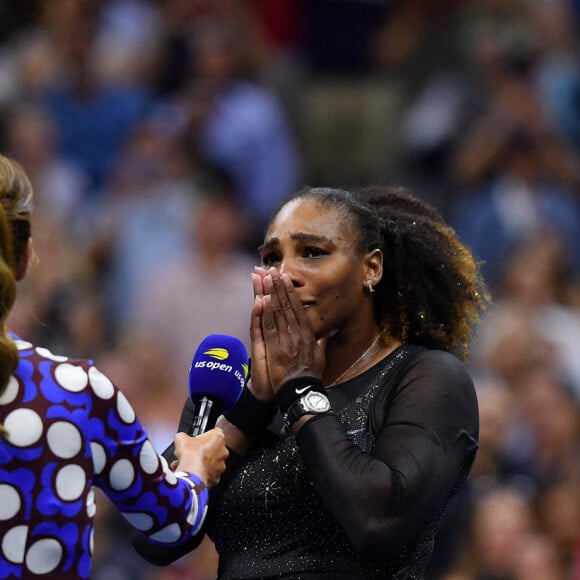 Serena Williams fait ses adieux au tennis après son élimination au troisième tour par A.Tomljanovic (7-5, 6-7 (4/7), 6-1)à l'US Open sur le court Arthur-Ashe à New York City, New York, Etats-Unis, le 2 septembre 2022. © Antoine Couvercelle/Panoramic/Bestimage 