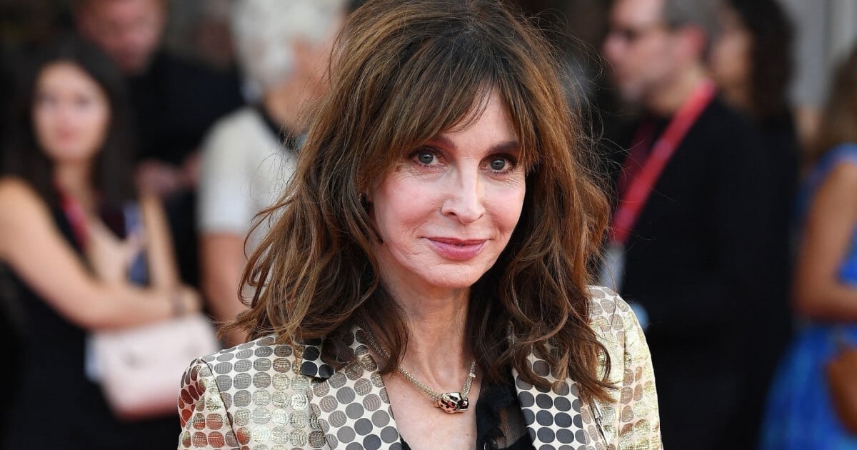 Anne Parillaud Sensuelle Elle Mise Tout Sur La Transparence Pour La anne-parillaud-sensuelle-elle-mise-tout-sur-la-transparence-pour-la