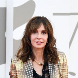 Anne Parillaud - Arrivées à la première du film "Don't Worry Darling" lors de la 79ème édition du festival international du film de Venise (La Mostra), Italie, le 5 septembre 2022.