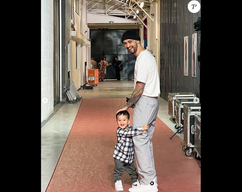 billy-crawford-soutenu-par-sa-femme-coleen-et-leur-fils-amari-dans-les