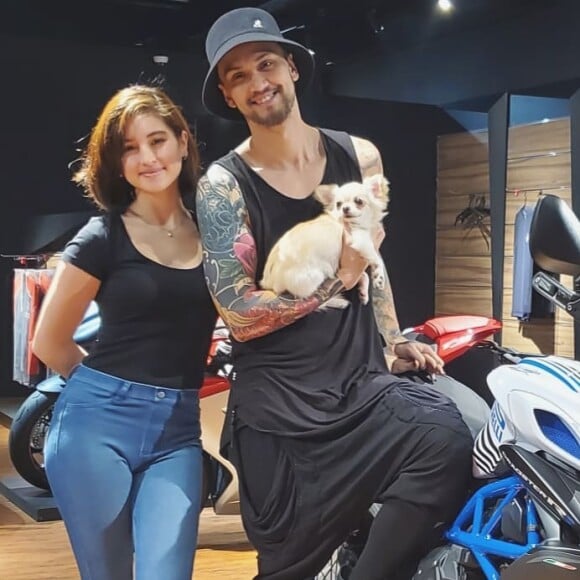 Billy Crawford a posté deux photos sur Instagram pour montrer le cadeau offert par sa femme. Le 2 décembre 2019.