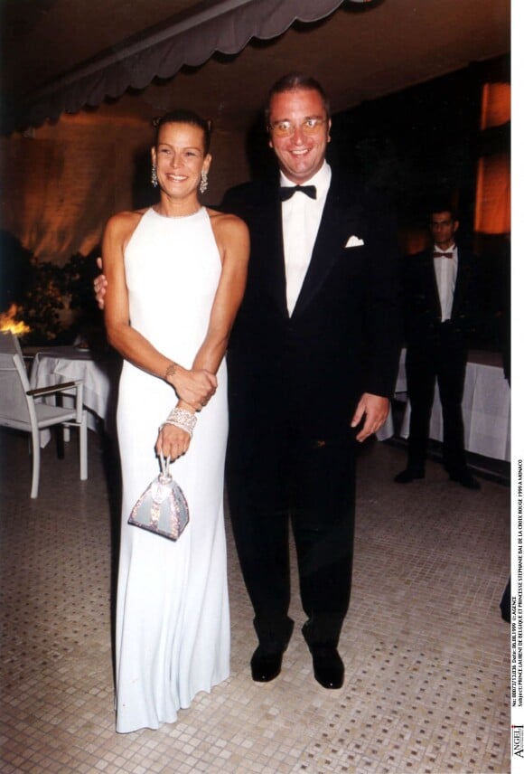 Prince Laurent de Belgique et la princesse Stéphanie de Monaco, au bal de la Croix rouge en 1999
