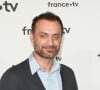 Augustin Trapenard au photocall pour la conférence de presse de rentrée de France TV à la Grande Halle de la Villette à Paris, France, le 6 juillet 2022. © Coadic Guirec/Bestimage 