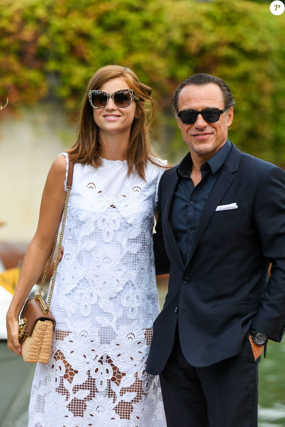 bianca-vitali-stefano-accorsi-les-c-l-brit-s-arrivent-au-lido-pour-le
