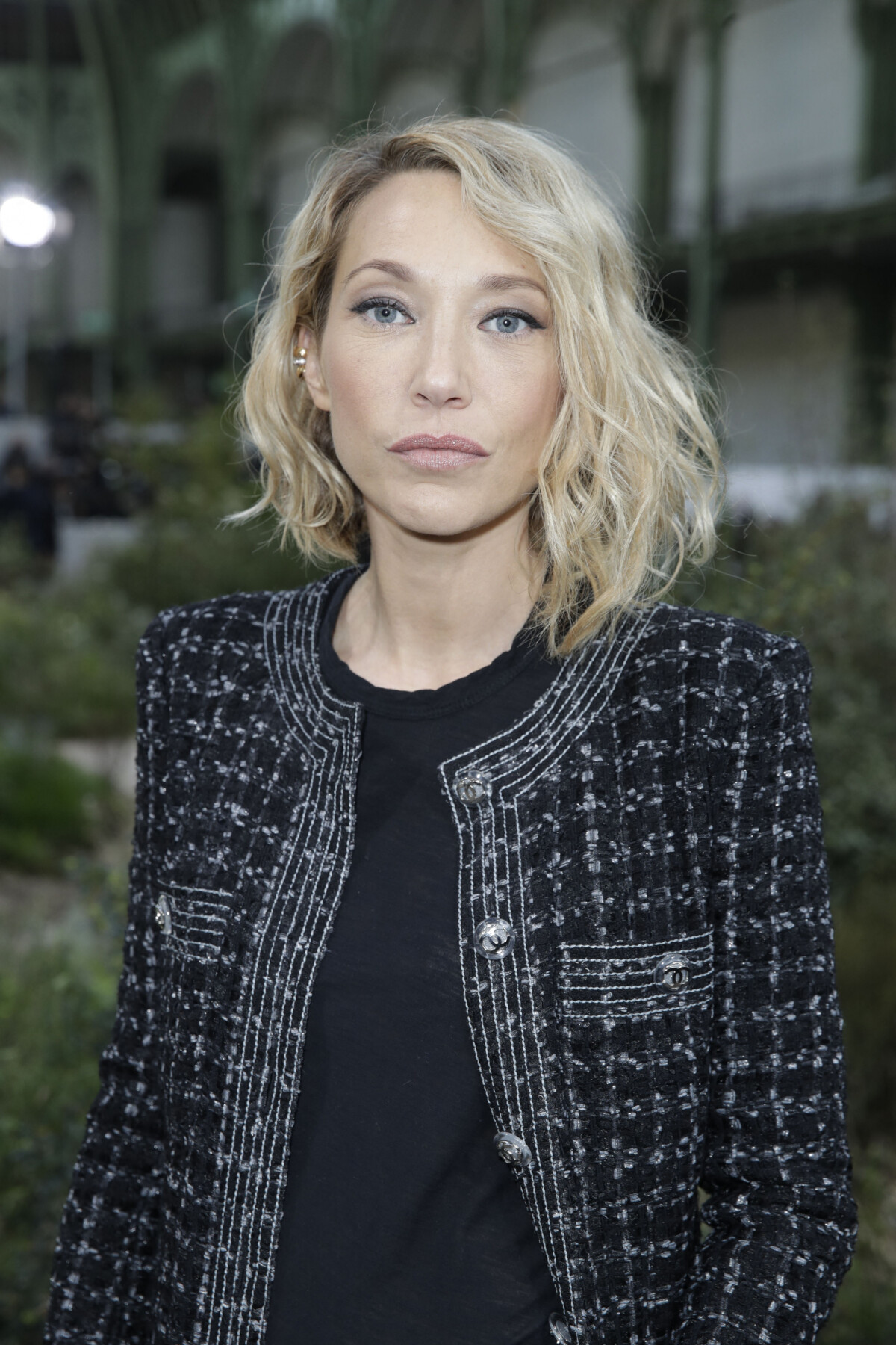 Photo Laura Smet People au défilé de mode HauteCouture printemps