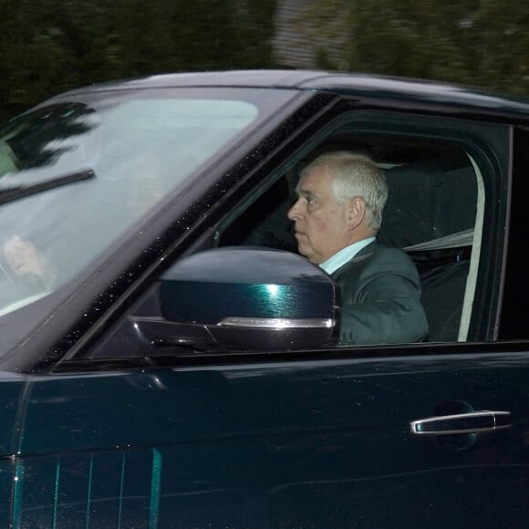 Andrew Milligan- Le prince William, duc de Cambridge, le prince Edward, comte de Wessex et Sophie Rhys-Jones, comtesse de Wessex arrivent au château de Balmoral, Ecosse, Royaume Uni, le 8 septembre 2022. 