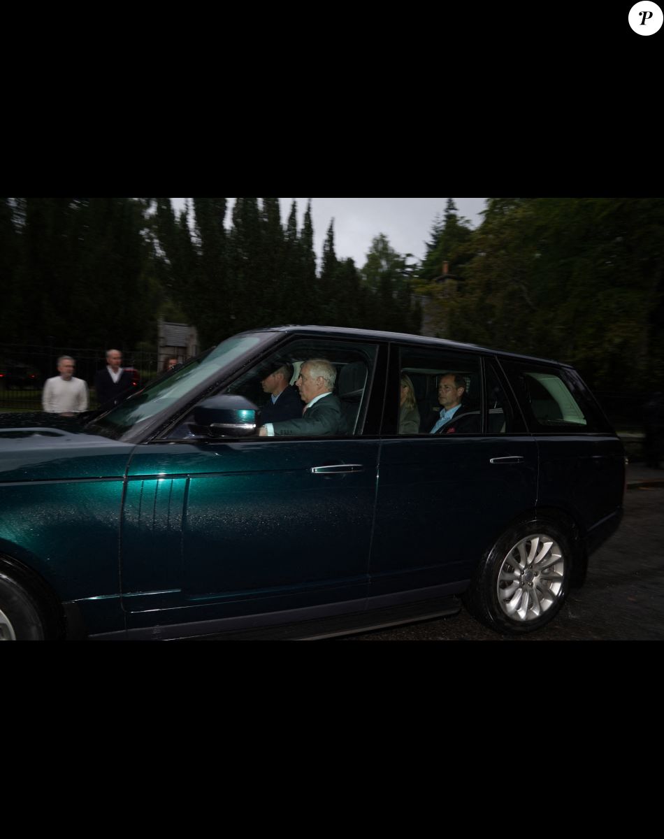 Le prince William, duc de Cambridge, le prince Edward, comte de Wessex et Sophie Rhys-Jones, comtesse de Wessex arrivent au château de Balmoral, Ecosse, Royaume Uni, le 8 septembre 2022.