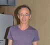 Jean-Jacques Goldman - Vente aux enchères à l'occasion du 20ème anniversaire du spectacle "Les Vendanges du Coeur" à Ouveillan, près de Narbonne (Aude) au profit des "Restos du Coeur".