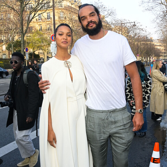 Joakim Noah et sa femme Lais Ribeiro le 13 juillet 2022.