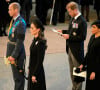 Le prince de Galles William, Kate Catherine Middleton, princesse de Galles, le prince Harry, duc de Sussex, Meghan Markle, duchesse de Sussex - Intérieur - Procession cérémonielle du cercueil de la reine Elisabeth II du palais de Buckingham à Westminster Hall à Londres. 
