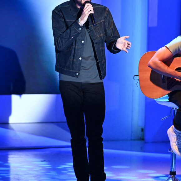 Exclusif - Christophe Willem - Enregistrement de l'émission "Vivement Dimanche" au Studio Gabriel à Paris, présentée par M.Drucker et diffusée le 11 septembre 2022 sur France 3 © Guillaume Gaffiot / Bestimage 