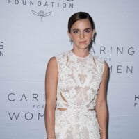 Emma Watson craquante en dentelle transparente, Salma Hayek dévoile ses épaules pour François-Henri Pinault