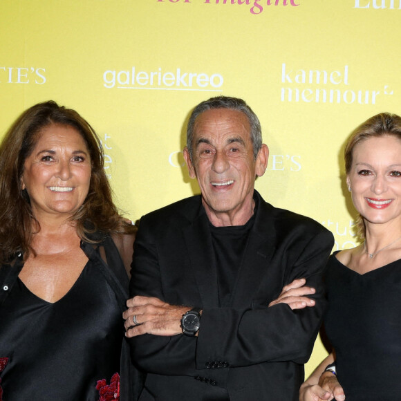 Le Professeur Stanislas Lyonnet, Fati Rosenberg, Thierry Ardisson et sa femme Audrey Crespo-Mara, Michel Rosenberg - Le professeur S.Lyonnet, président de l'Institut des maladies génétiques, et le galériste K. Mennour ont organisé la 4ème édition de la soirée "Heroes for Imagine", une grande vente aux enchères d'oeuvres d'art, animée par G.Elmaleh et dirigée par Christie's, à l'institut Imagine, 24 boulevard du Montparnasse dans le 15ème arrondissement de Paris, France, le 12 septembre 2022. © Dominique Jacovides/Bestimage 