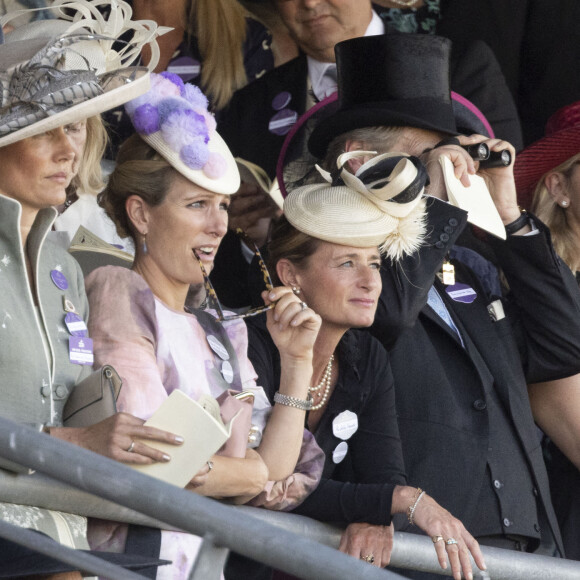 Zara Phillips (Zara Tindall) lors du premier jour de la Royal Ascot 2022 à l'hippodrome d'Ascot dans le Berkshire, Royaume Uni, le 14 juin 2022. 