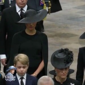 Meghan Markle et Kate Middleton - Procession du cercueil de la reine Elizabeth II d'Angleterre. Londres, le 19 septembre 2022.