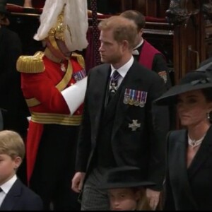 Le prince Harry et Meghan Markle - Procession du cercueil de la reine Elizabeth II d'Angleterre. Londres, le 19 septembre 2022.