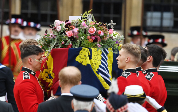 Procession du cercueil de la reine Elizabeth II d'Angleterre de Wesminster Hall où il était exposé au public, jusqu'à l'Abbaye de Westminster. Londres, le 19 septembre 2022.