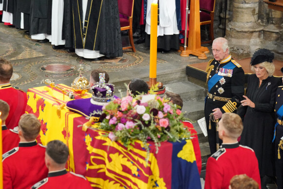Le roi Charles III et Camilla, reine consort - Service funéraire à l'Abbaye de Westminster pour les funérailles d'Etat de la reine Elizabeth II d'Angleterre. Londres, le 19 septembre 2022. © Dominic Lipinski / PA via Bestimage