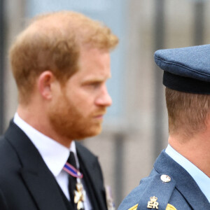 Le prince William et Le prince Harry - Service funéraire à l'Abbaye de Westminster pour les funérailles d'Etat de la reine Elizabeth II d'Angleterre, le 19 septembre 2022. © Alkis Konstantinidis / PA via Bestimage