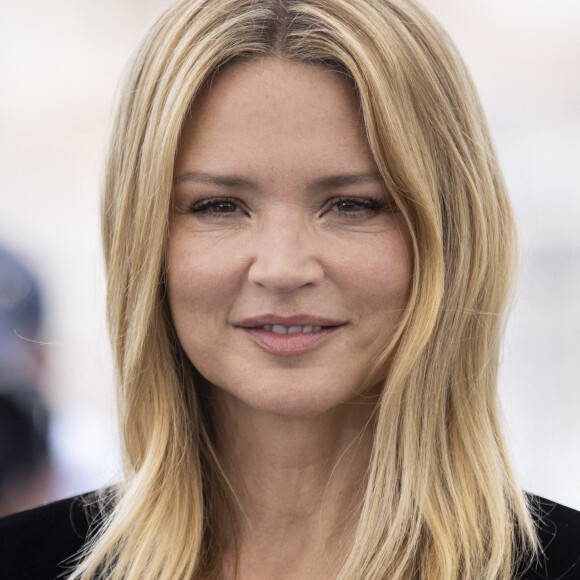 Virginie Efira au photocall de "Don Juan" lors du 75ème Festival International du Film de Cannes, le 22 mai 2022. © Cyril Moreau/Bestimage 