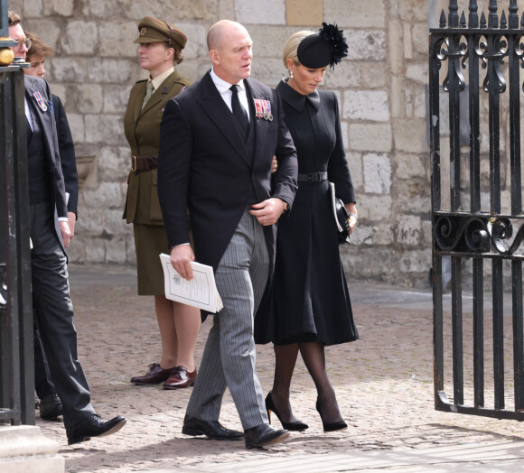 Mark et Zara Tindall - Sorties du service funéraire à l'Abbaye de Westminster pour les funérailles d'Etat de la reine Elizabeth II d'Angleterre. Le 19 septembre 2022 