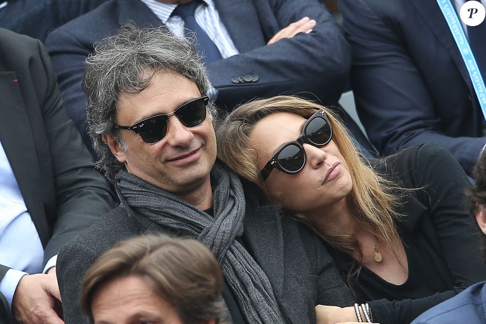Laura Smet et son compagnon Raphaël dans les tribunes de la finale ...