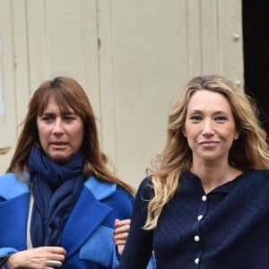 Laura Smet au défilé de mode printemps-été 2019 "Chanel" au Grand Palais à Paris. Le 2 octobre 2018 