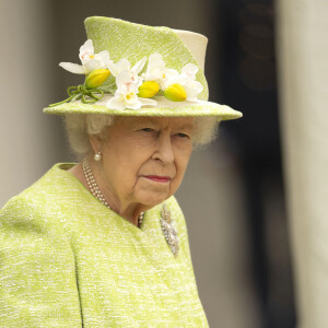 La reine Elizabeth II d'Angleterre assiste à un service pour marquer le centenaire de la Royal Australian Air Force au CWGC Air Forces Memorial à Runnymede, Royaume Uni, le 31 mars 2021.