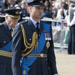 Le prince de Galles William - Procession cérémonielle du cercueil de la reine Elisabeth II du palais de Buckingham à Westminster Hall à Londres. Le 14 septembre 2022 