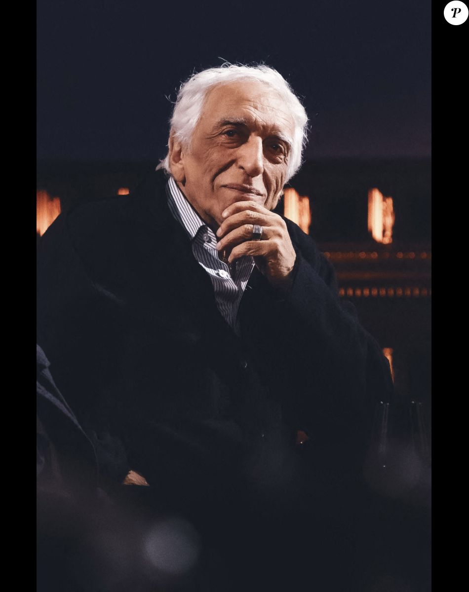Exclusif - Gérard Darmon sur le plateau de l'émission "On Est En Direct" (OEED) du samedi 5 février, présentée par L.Salamé et L.Ruquier et diffusée en direct sur France 2 à Paris, France, le 5 février 2022. © Jack Tribeca/Bestimage