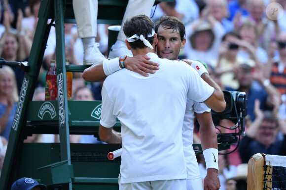 Roger Federer  et Rafael Nadal- Les légendes du tennis fêtent le 100 ème anniversaire du Centre Court du tournoi de Wimbledon, en marge du championnat. Londres.
