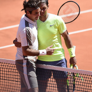 Roger Federer et Rafael Nadal - Les légendes du tennis fêtent le 100 ème anniversaire du Centre Court du tournoi de Wimbledon, en marge du championnat. Londres.