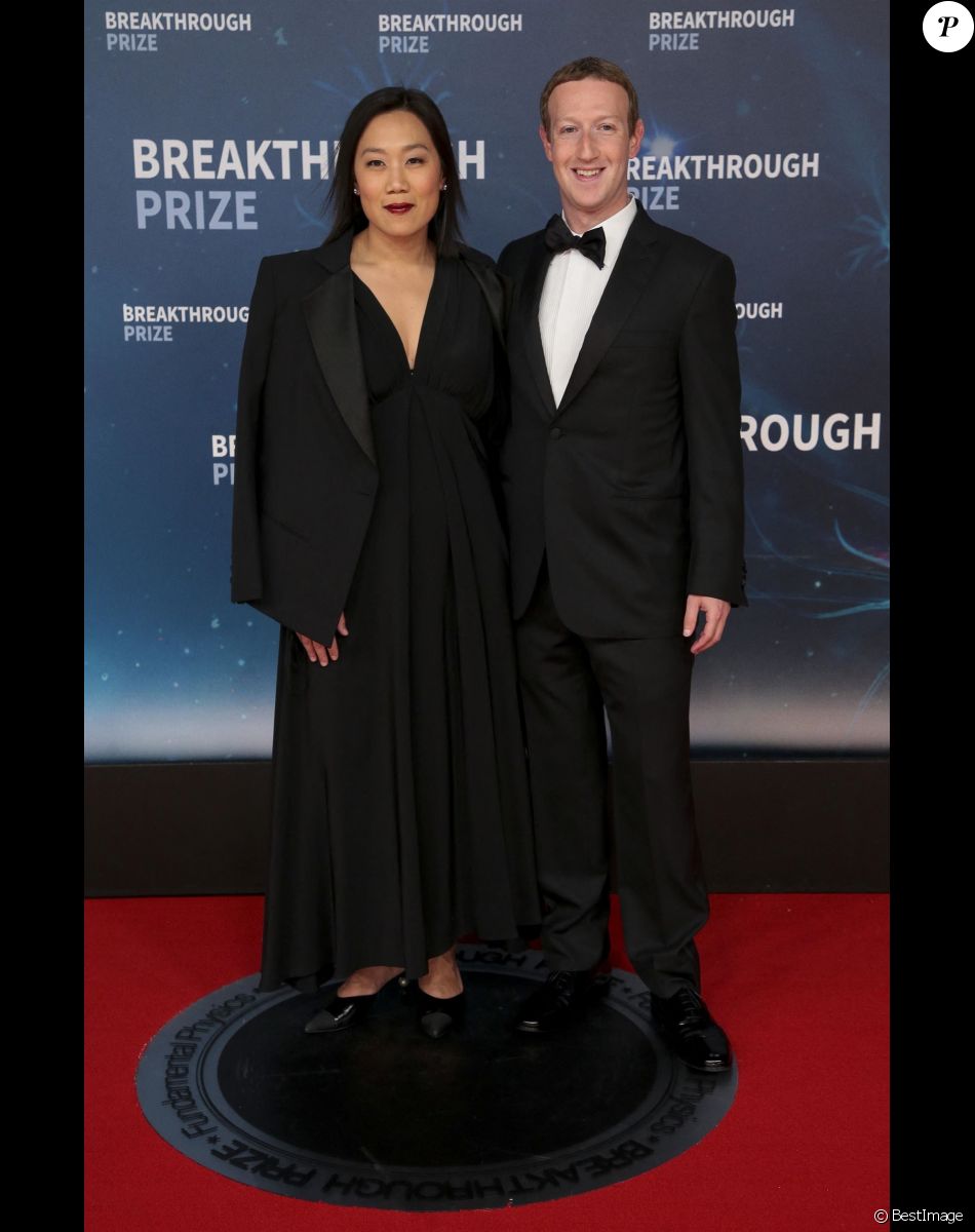 Mark Zuckerberg et sa femme Priscilla Chan - People à la cérémonie "2020 Breakthrough Prize" au Ames Research Center à Mountain View, le 3 novembre 2019.