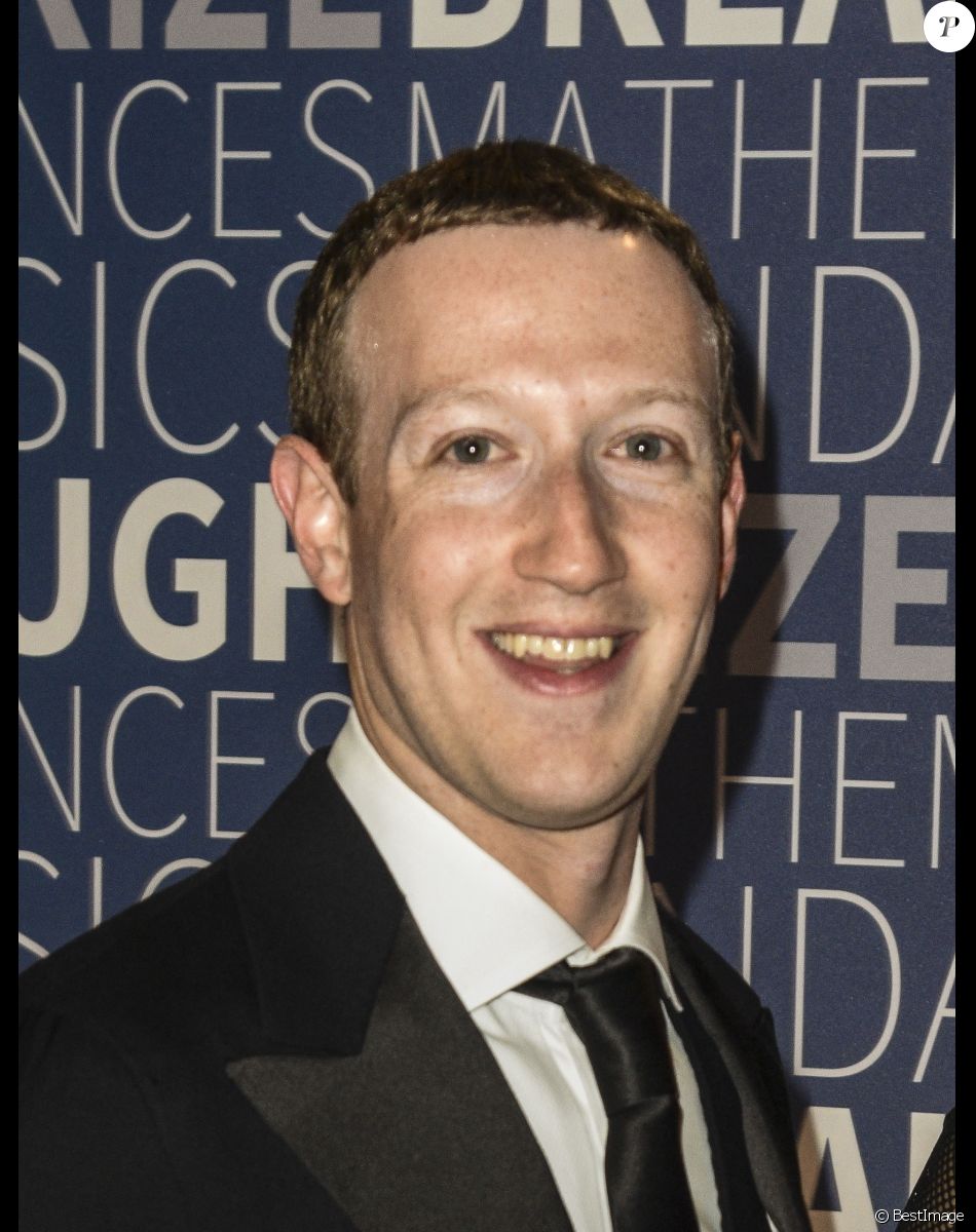 Mark Zuckerberg - Photocall de la soirée Breakthrough Prize au Ames Research Center à Mountain View
