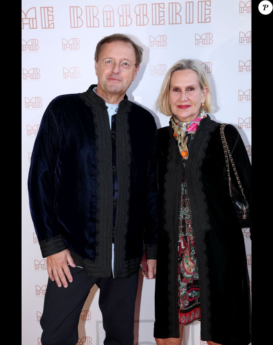 Claude Hugot (directeur des relations publiques chez Renault) et sa femme Isabelle - Inauguration de la Brasserie " Madame Brasserie " au 1er étage de La Tour Eiffel à Paris. Le 22 Septembre 2022. © Bertrand Rindoff Petroff-Giancarlo Gorassini / Bestimage