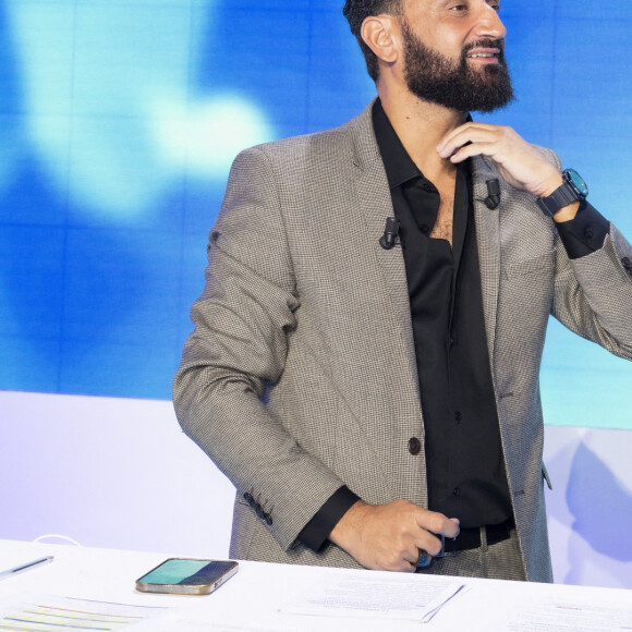 Cyril Hanouna sur le plateau de l'émission Touche pas à mon poste (TPMP) diffusée en direct sur C8 le 30 août 2022 et présentée par C.Hanouna. © Jack Tribeca / Bestimage