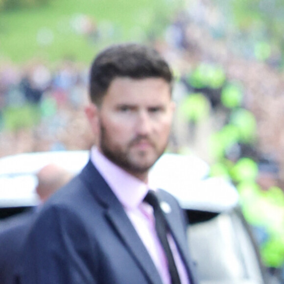 Meghan Markle, duchesse de Sussex à la rencontre de la foule devant le château de Windsor, suite au décès de la reine Elisabeth II d'Angleterre. Le 10 septembre 2022 