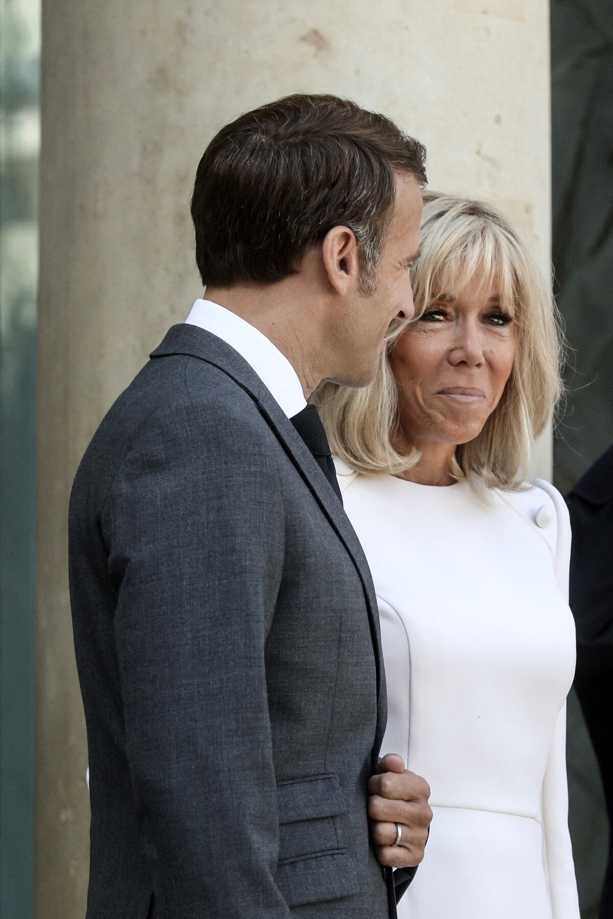 Photo : Le président de la République française, Emmanuel Macron et sa ...