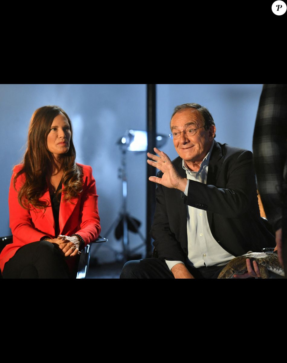 Jean-Pierre Pernaut et sa femme Nathalie Marquay - Jean-Pierre Pernaut et sa femme Nathalie Marquay lors de l'enregistrement de l'émission "Animaux Stars" le 23 novembre 2021. © Veeren/Bestimage