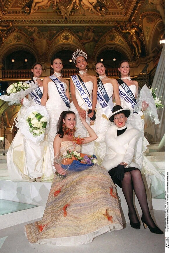 Ariane Quatrefages, lors de l'élection de Miss France 2000, en décembre 1999 sur TF1.